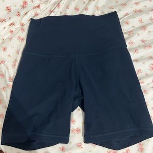 Lululemon navy align shorts